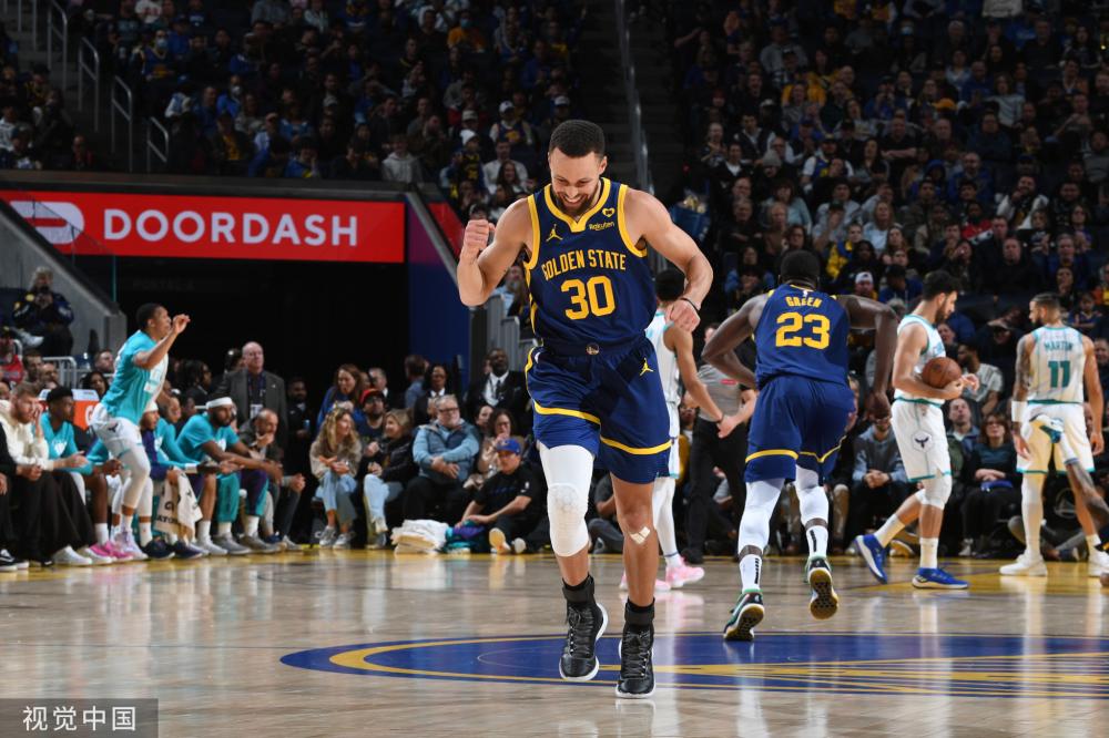 这使得他们 这使得他们